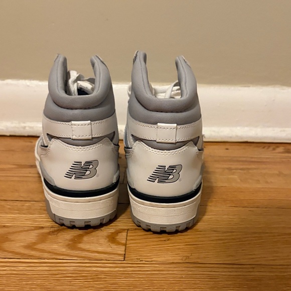 New Balance White and Gray High-Top Sneakers - Picture 3 of 4